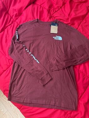 The North Face Men's Long Sleeve Crew Tee - Burgundy